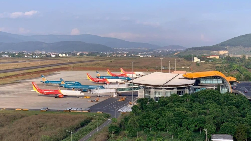 N&acirc;ng cấp s&acirc;n bay Li&ecirc;n Khương với kinh ph&iacute; hơn 1.000 tỷ đồng 