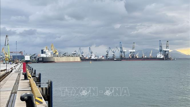 Siết chặt hoạt động xuất, nhập khẩu 