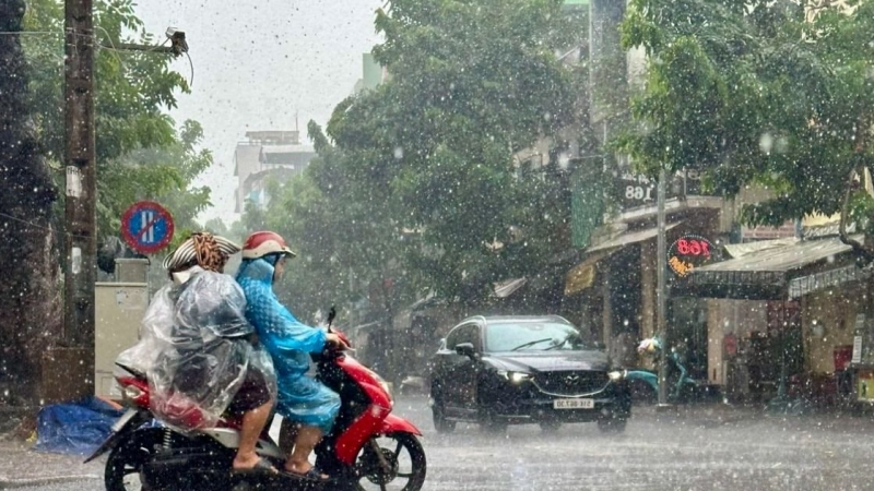 Cảnh b&aacute;o mưa tr&aacute;i m&ugrave;a ở Trung bộ 