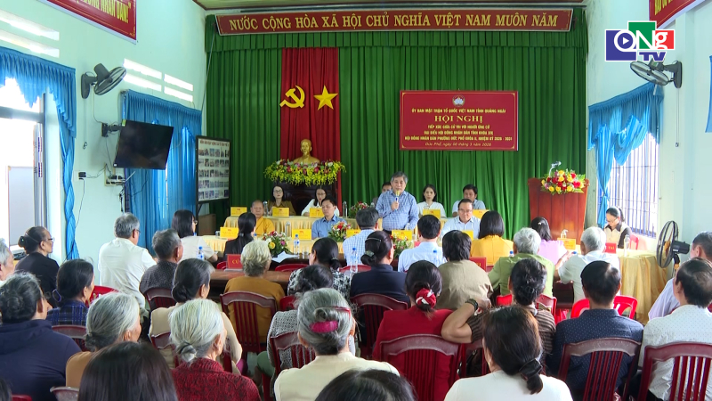 Hội nghị tiếp x&uacute;c giữa cử tri với người ứng cử đại biểu HĐND tỉnh tại phường Đức Phổ