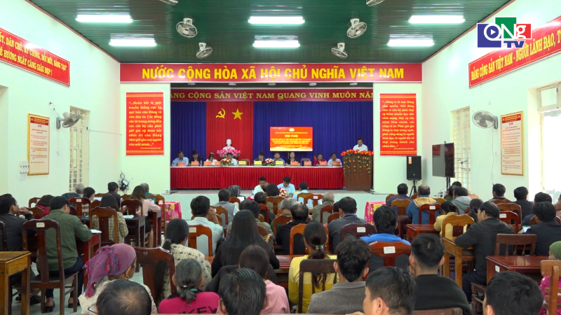 Hội nghị tiếp x&uacute;c giữa cử tri với người ứng cử đại biểu HĐND tỉnh tại x&atilde; Ba Dinh