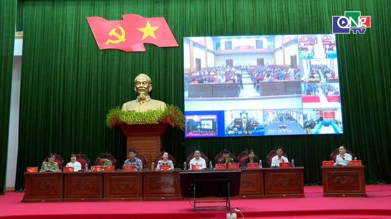 hội nghị tiếp x&uacute;c giữa cử tri với người ứng cử đại biểu Quốc hội v&agrave; HĐND tỉnh tại phường Kon Tum