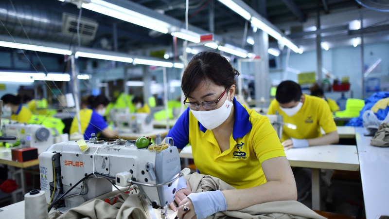 Doanh nghiệp dệt may chủ động ứng ph&oacute; biến động từ xung đột Trung Đ&ocirc;ng 