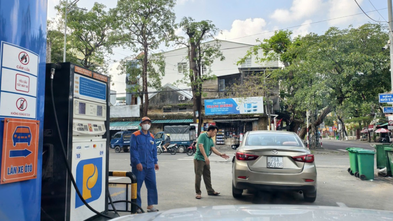 Quảng Ng&atilde;i chủ động phương &aacute;n bảo đảm nguồn cung xăng dầu