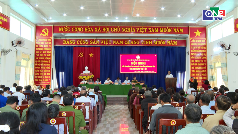 Hội nghị tiếp x&uacute;c giữa cử tri với người ứng cử HĐND tỉnh tại x&atilde; L&acirc;n Phong