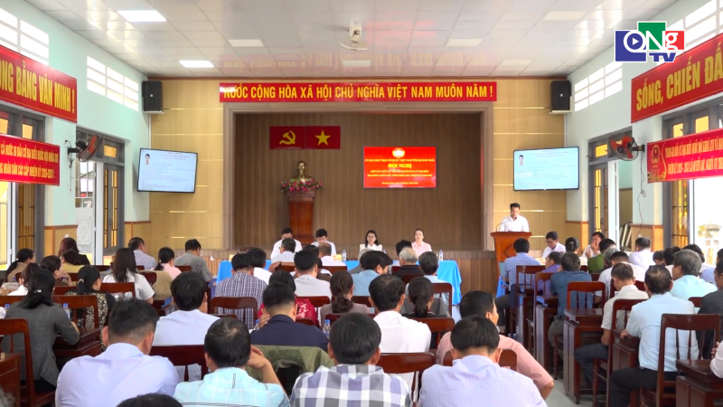 Tiếp x&uacute;c giữa cử tri với người ứng cử đại biểu HĐND tỉnh tại x&atilde; Trường Giang