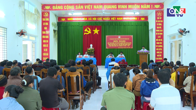 Hội nghị tiếp x&uacute;c giữa cử tri với người ứng cử đại biểu HĐND tỉnh tại x&atilde; Sơn H&agrave;