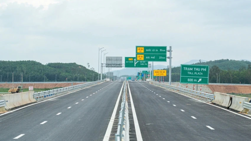 Nỗ lực đưa cao tốc Quảng Ng&atilde;i - Ho&agrave;i Nhơn v&agrave;o khai th&aacute;c trong th&aacute;ng 3