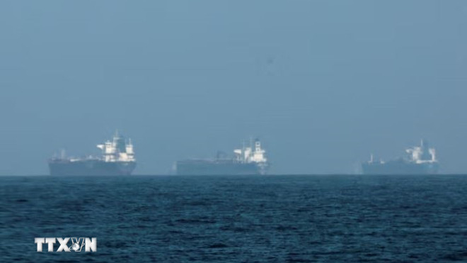 Iran b&aacute;c bỏ cảnh b&aacute;o của Mỹ li&ecirc;n quan eo biển Hormuz