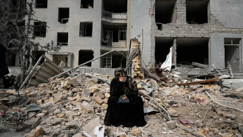 Xung đột khiến h&agrave;ng triệu người Iran phải di tản 