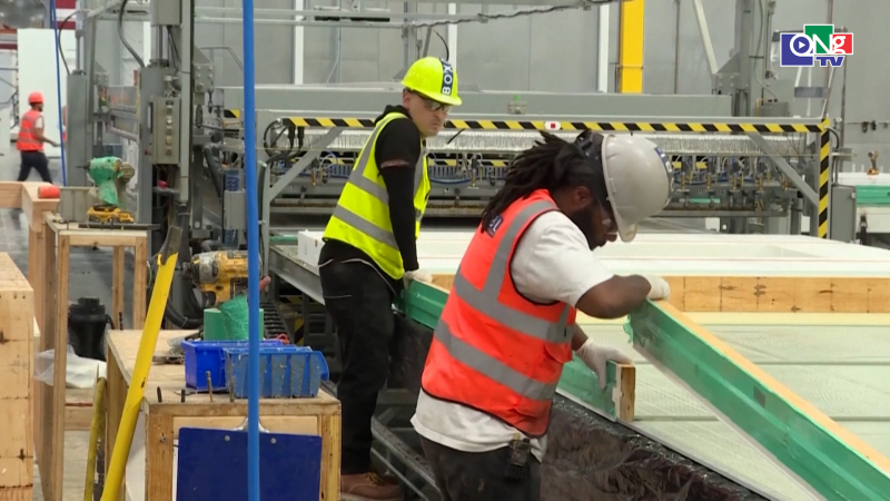 Tăng trưởng kinh tế Mỹ giảm mạnh 