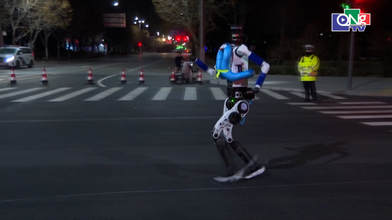 Robot h&igrave;nh người Trung Quốc sẵn s&agrave;ng cho cuộc chạy đua Marathon