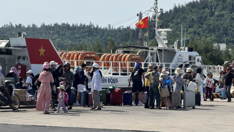 Xem x&eacute;t lại gi&aacute; v&eacute; t&agrave;u cao tốc Sa Kỳ - L&yacute; Sơn 