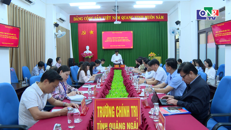 X&acirc;y dựng Trường Ch&iacute;nh trị tỉnh đạt chuẩn mức độ 1 