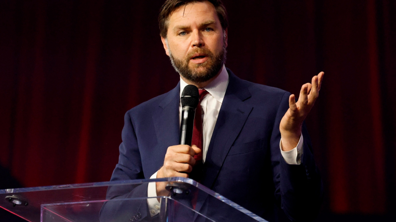 &Ocirc;ng Vance chia sẻ về chuyện bất đồng với &ocirc;ng Trump 