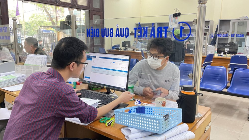 Người lao động tham gia BHXH được hỗ trợ đ&agrave;o tạo nghề, tiền ăn khi thất nghiệp 