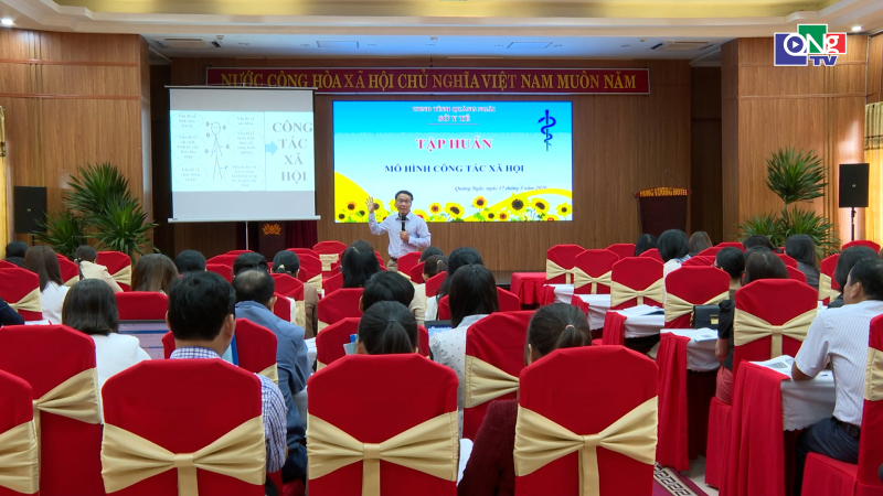 N&acirc;ng cao năng lực c&ocirc;ng t&aacute;c x&atilde; hội