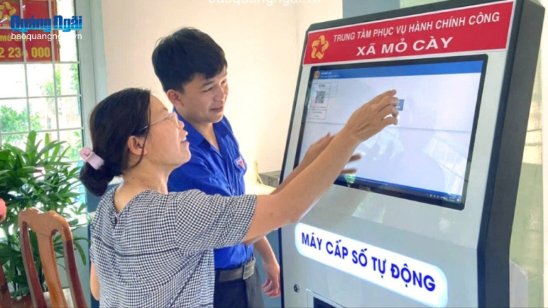 Đẩy mạnh tuy&ecirc;n truyền dịch vụ c&ocirc;ng trực tuyến v&agrave; ch&iacute;nh quyền số năm 2026