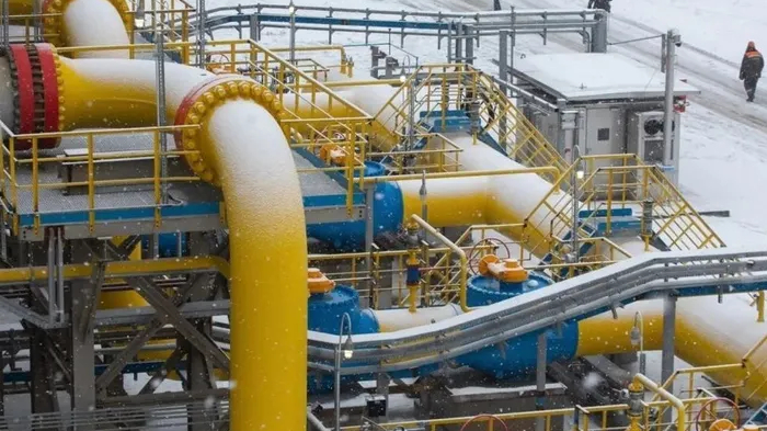 EU sẽ ngừng ho&agrave;n to&agrave;n nhập khẩu năng lượng từ Nga 