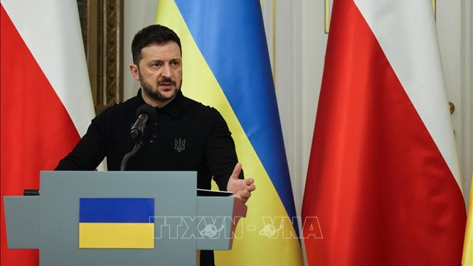 Ukraine nh&igrave;n thấy triển vọng về một giải ph&aacute;p h&ograve;a b&igrave;nh 