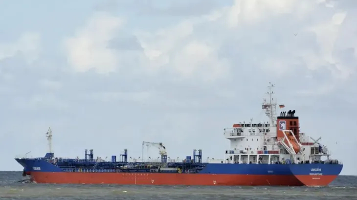 18 t&agrave;u Việt Nam an to&agrave;n tại Trung Đ&ocirc;ng