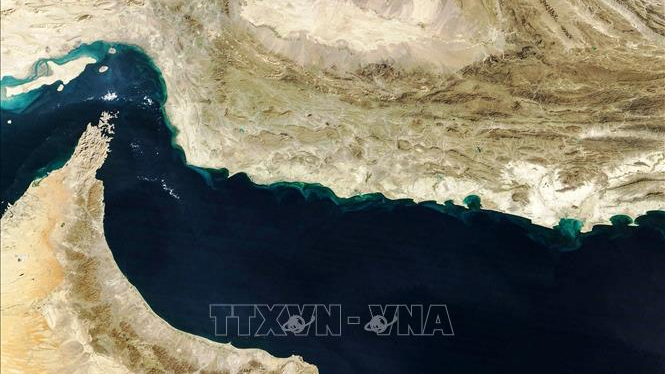 Iran sẵn s&agrave;ng hỗ trợ c&aacute;c t&agrave;u Nhật Bản qua eo biển Hormuz 