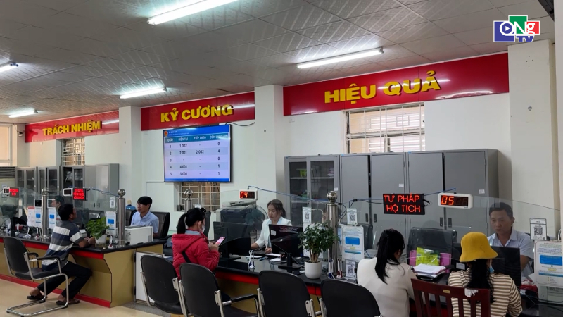 B&igrave;nh Sơn đẩy mạnh cải c&aacute;ch h&agrave;nh ch&iacute;nh, n&acirc;ng cao sự h&agrave;i l&ograve;ng của người d&acirc;n