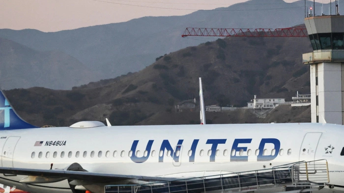 Ng&agrave;nh h&agrave;ng kh&ocirc;ng Mỹ đối mặt nguy cơ đ&igrave;nh trệ