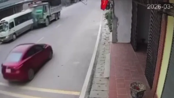 Đề xuất học vi&ecirc;n phải xem clip tai nạn nghi&ecirc;m trọng trước thi bằng l&aacute;i 