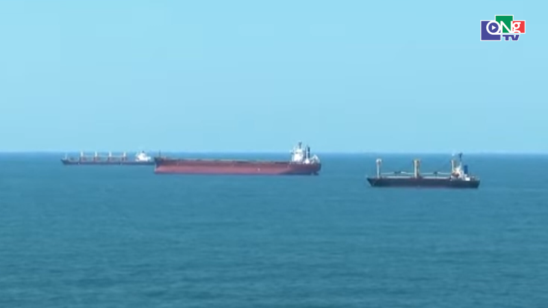 Iran triển khai biện ph&aacute;p điều phối t&agrave;u thuyền qua eo biển Hormuz