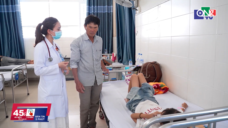 45 gi&acirc;y 1 chạm ng&agrave;y 25/3