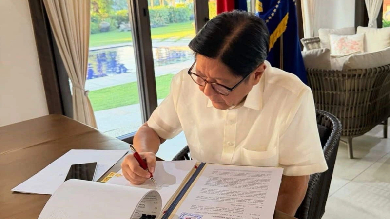 Philippines ban bố t&igrave;nh trạng khẩn cấp quốc gia về năng lượng