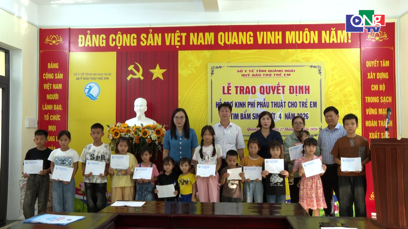 Đưa 14 trẻ em bị tim bẩm sinh đi phẫu thuật miễn ph&iacute;