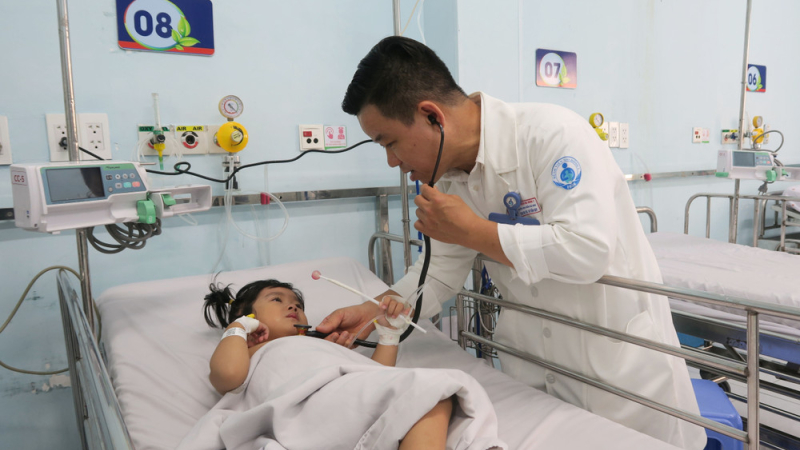 Khẩn tăng cường ph&ograve;ng, chống bệnh tay ch&acirc;n miệng 