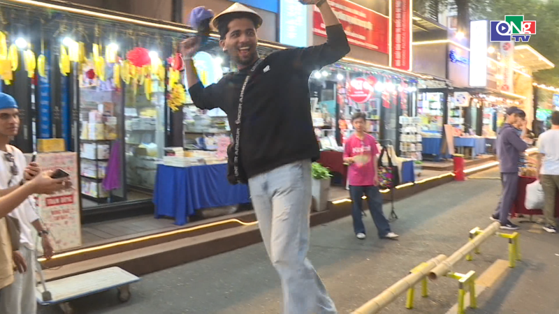 S&ocirc;i động Ng&agrave;y hội S&aacute;ch v&agrave; Văn ho&aacute; đ&ecirc;m 