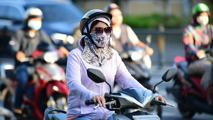 Nắng gay gắt từ Bắc tới Nam