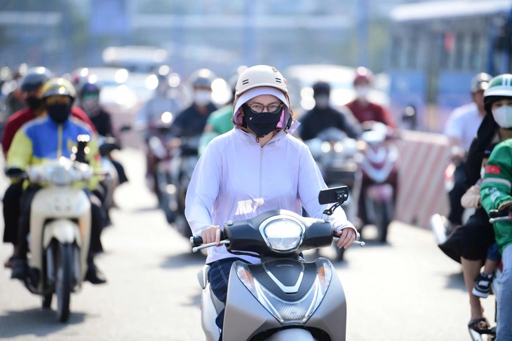 Thời tiết Nam Bộ nắng nóng kéo dài - Ảnh: QUANG ĐỊNH