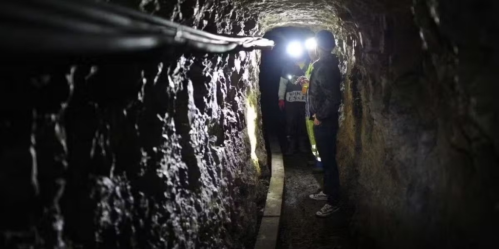 Sau hơn một năm theo dõi, lực lượng an ninh đã thực hiện chiến dịch và đạt được kết quả đáng chú ý: 17 tấn nhựa cần sa (hashish) bị thu giữ. Ảnh: Sud-Ouest