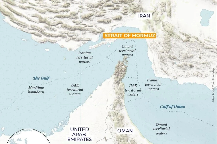 Eo biển Hormuz dài khoảng 39km, nối Vịnh Ba Tư với Vịnh Oman, là tuyến hàng hải chiến lược quan trọng nhất thế giới về dầu mỏ. Đây là lối ra đại dương duy nhất của các nước Vùng Vịnh, với khoảng 1/5 lượng dầu mỏ và khí tự nhiên hóa lỏng (LNG) toàn cầu được vận chuyển qua đây. Ảnh: AL Jazeera