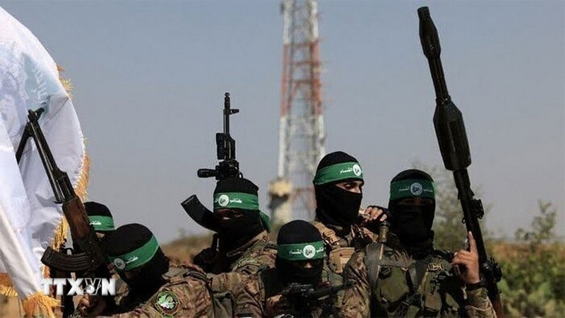 Các tay súng Lữ đoàn Al-Qassam, một cánh quân của Phong trào Hồi giáo Hamas.