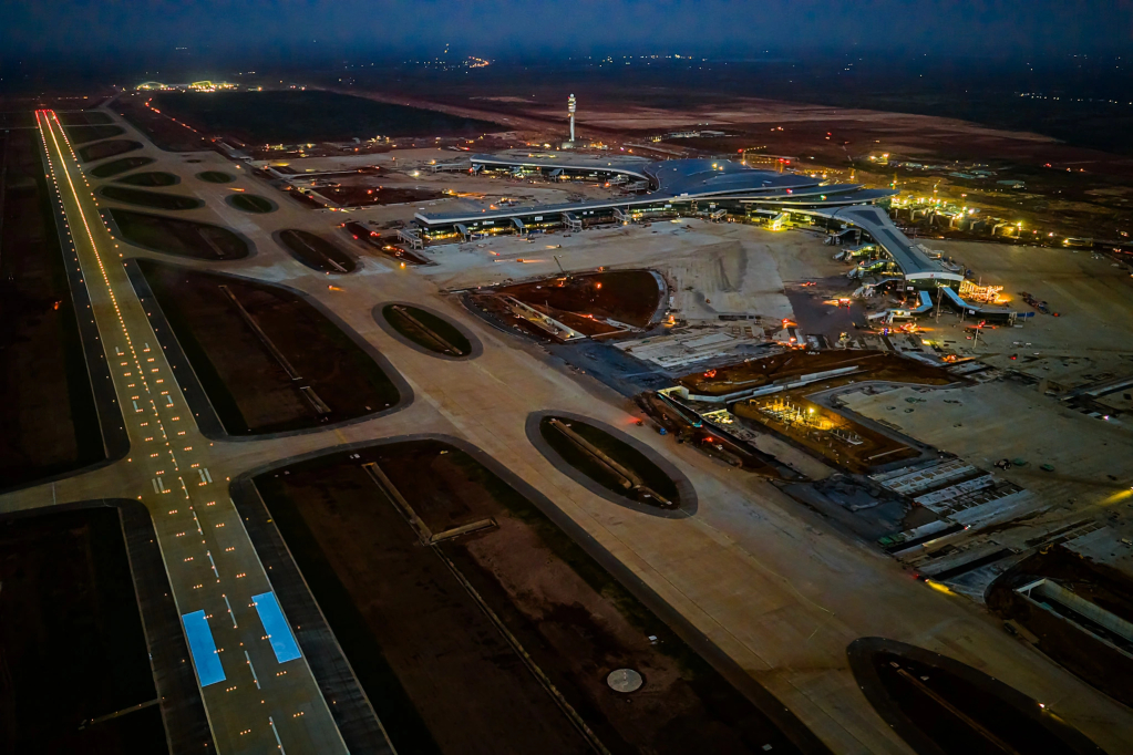 Phó thủ tướng thường trực Phạm Gia Túc chỉ đạo đẩy nhanh điều tra sai phạm tại dự án sân bay Long Thành, đảm bảo dự án hoàn thành khai thác trong năm nay. Ảnh: T.N