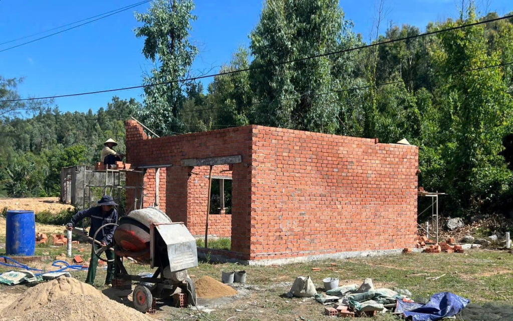 Căn nhà xây dựng trái phép trên đất nông nghiệp của ông P ở thôn Phước Hòa tại thời điểm kiểm tra và bị chính quyền yêu cầu tháo dỡ sau đó.