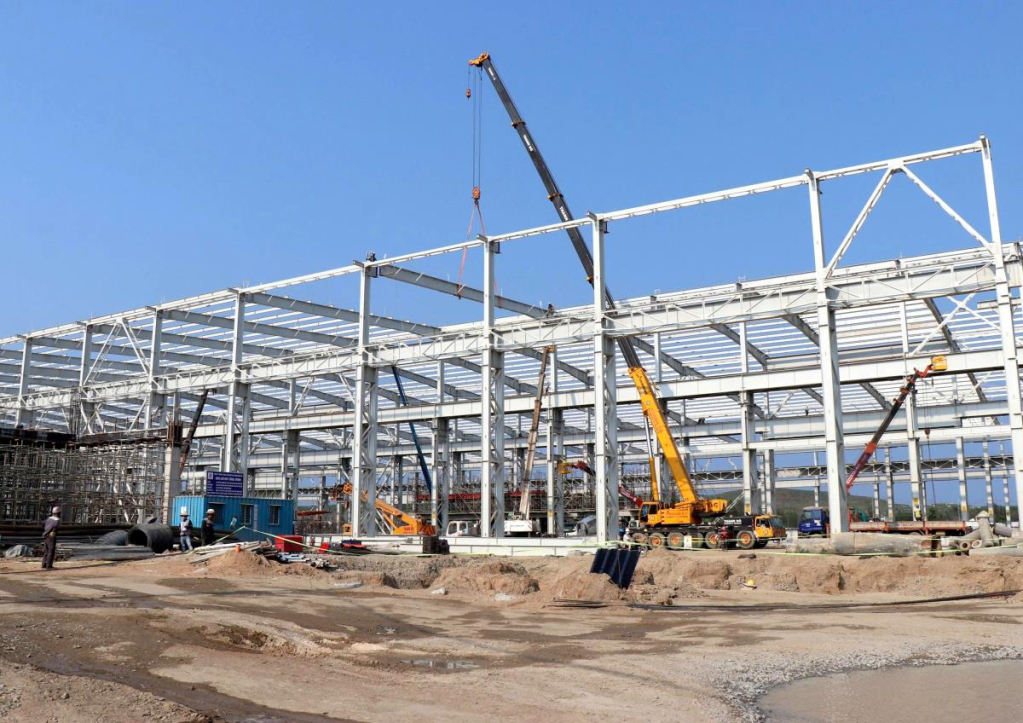 Dự án sản xuất ray đường sắt và thép đặc biệt Hòa Phát Dung Quất.