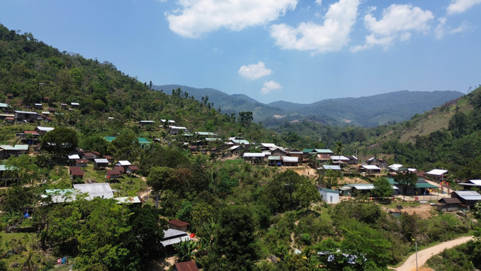 Quảng Ng&atilde;i ho&agrave;n th&agrave;nh đưa điện lưới quốc gia về khu vực d&acirc;n cư đặc biệt