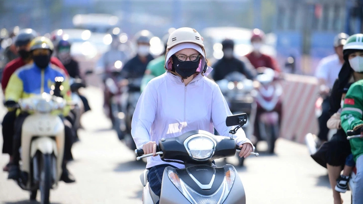 Bắc Bộ hết n&oacute;ng, Nam Bộ vẫn oi gay gắt 