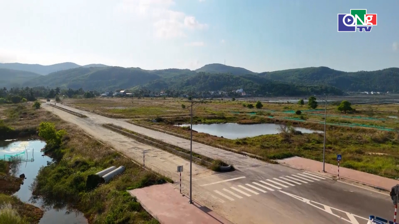 Sớm đầu tư ho&agrave;n thiện đường dẫn cầu Thạnh Đức