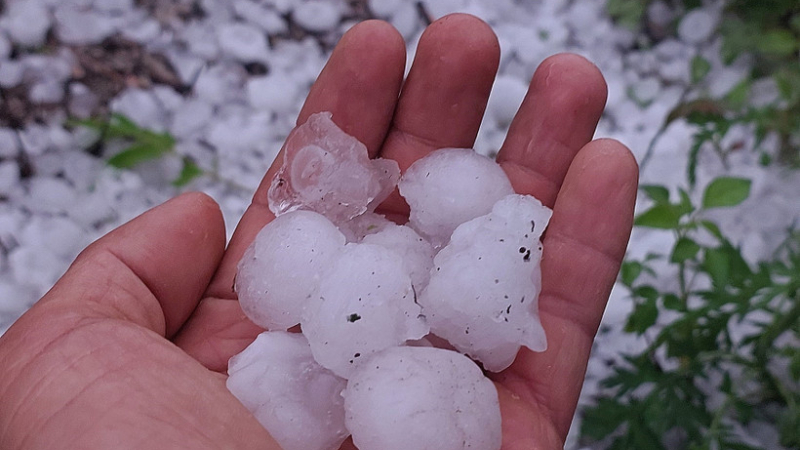 Chủ động ứng ph&oacute; với d&ocirc;ng, lốc, s&eacute;t, mưa đ&aacute; trong thời kỳ chuyển m&ugrave;a