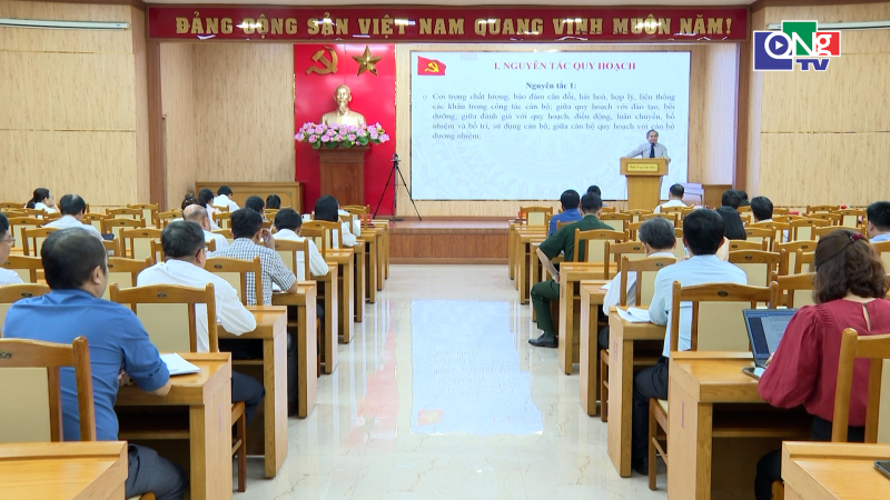 Hướng dẫn c&ocirc;ng t&aacute;c quy hoạch c&aacute;n bộ