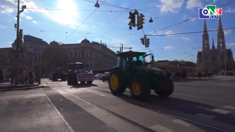 N&ocirc;ng d&acirc;n &Aacute;o y&ecirc;u cầu siết quy định về xuất xứ thực phẩm 