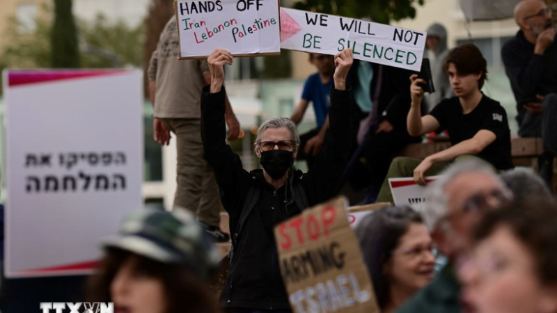 Biểu t&igrave;nh phản đối chiến tranh ở Israel v&agrave; Iraq